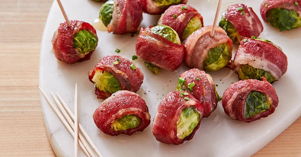 Crispy Bacon-Wrapped Brussels Sprouts take 40 minutes to be cooked 