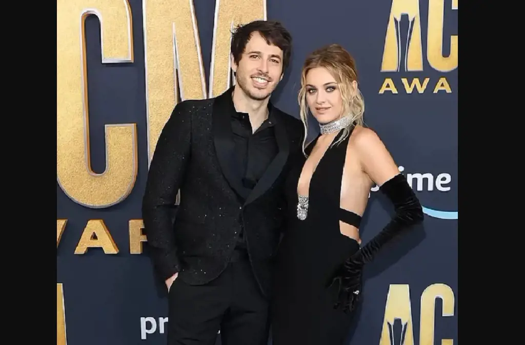 After five years of marriage, Kelsea Ballerini' filed divorce from husband Morgan Evans 