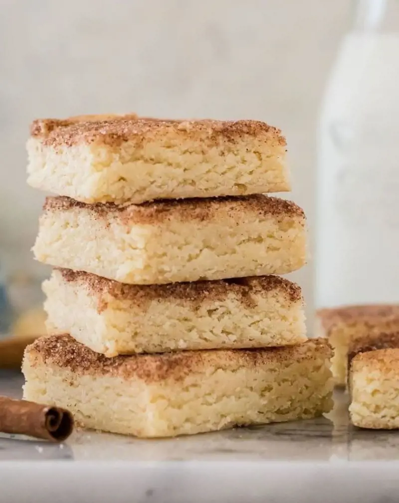 Snickerdoodle Blondies are buttery, soft, and have that classic signature snickerdoodle tang