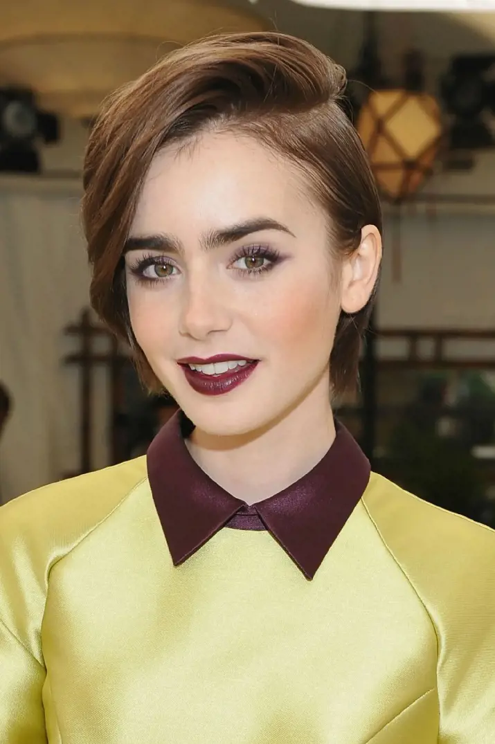 Actress Lily Collins rocked the deep side part hairstyle pretty well.