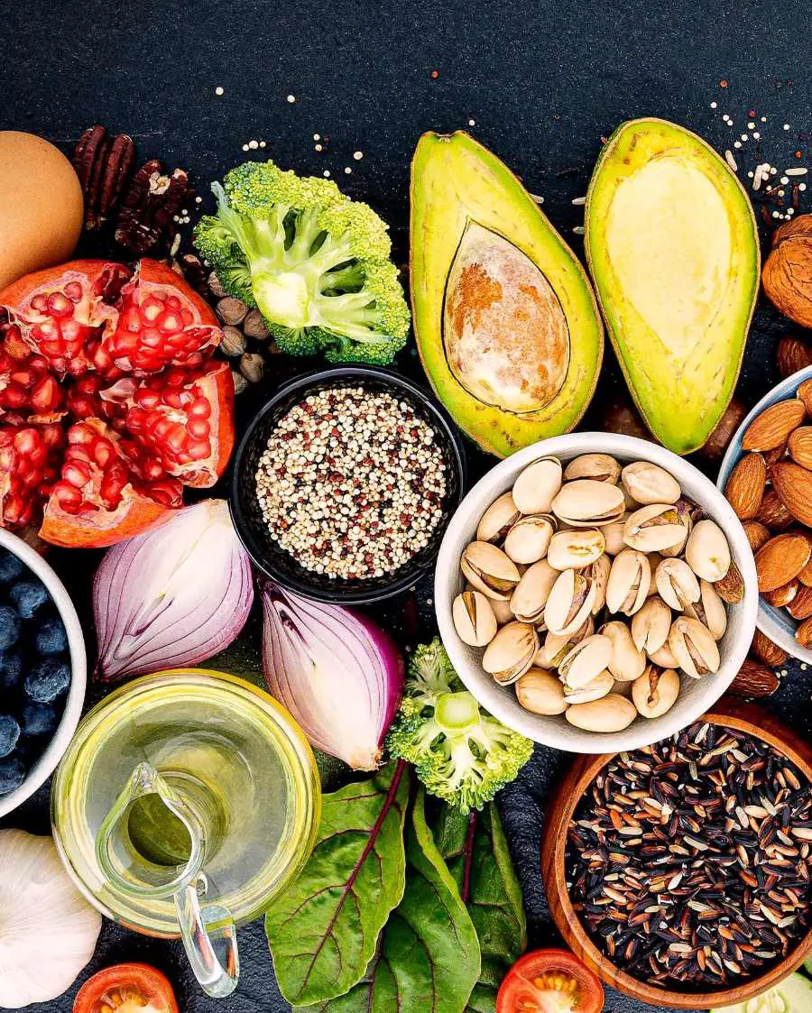 High fiber foods include berries, cruciferous vegetables, legumes, oats, avocado, chia seeds, dark chocolate, and more
