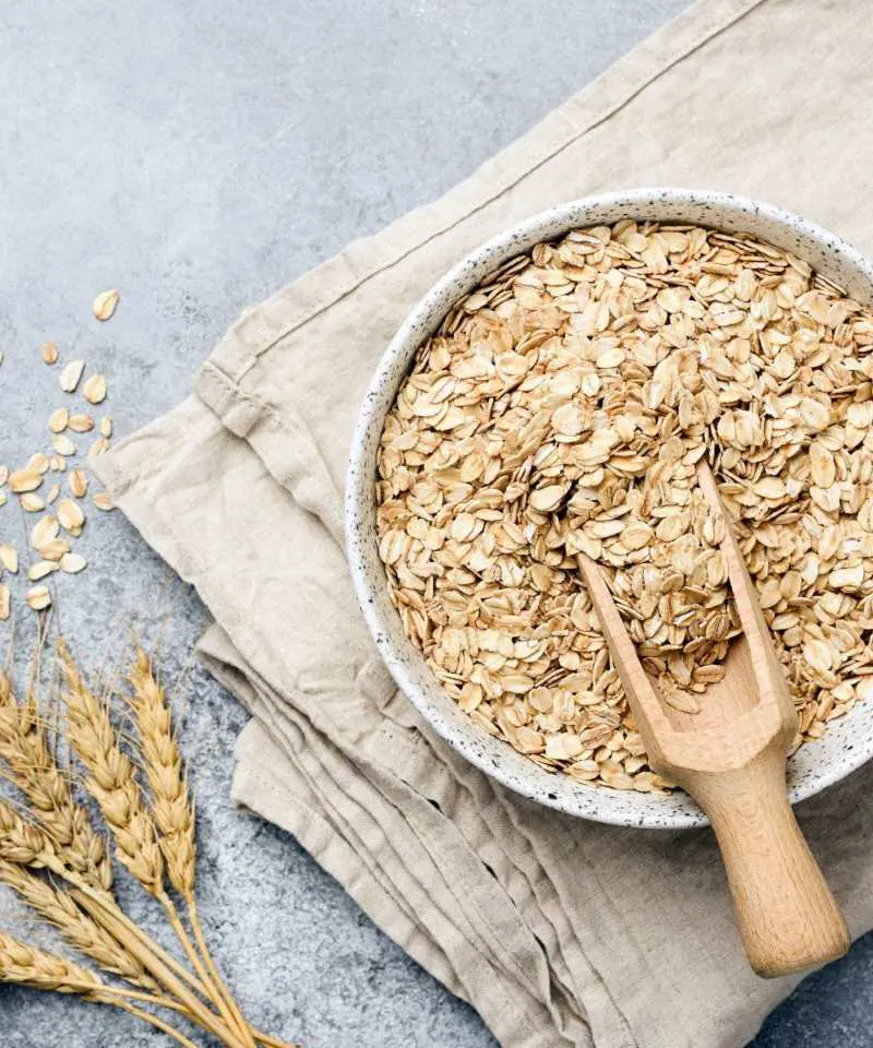 Eating oatmeal for breakfast is a satisfying meal that can help you maintain a healthy weight